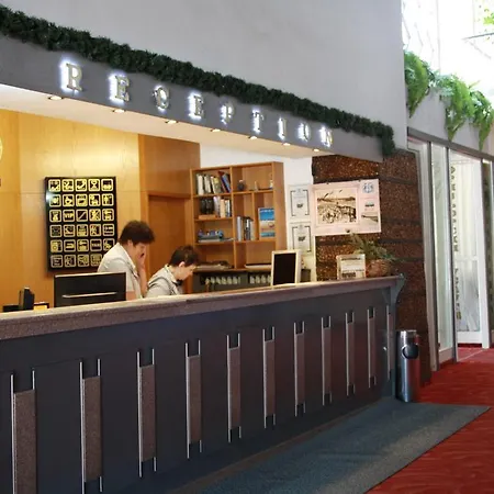 ホテル Odessos 3*