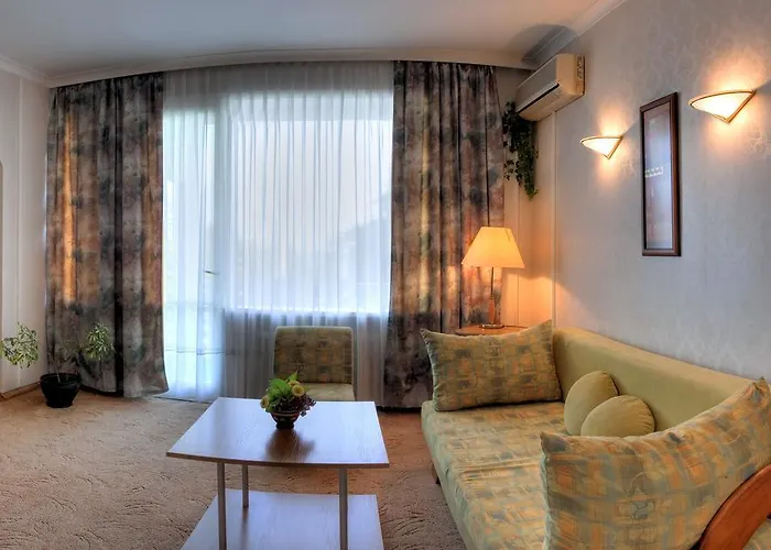 ホテル Odessos 3*