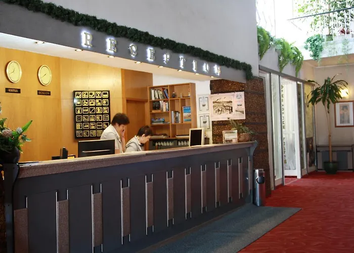 ホテル Odessos 3*