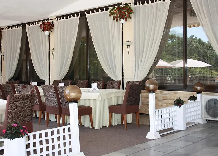 ホテル Odessos 3*